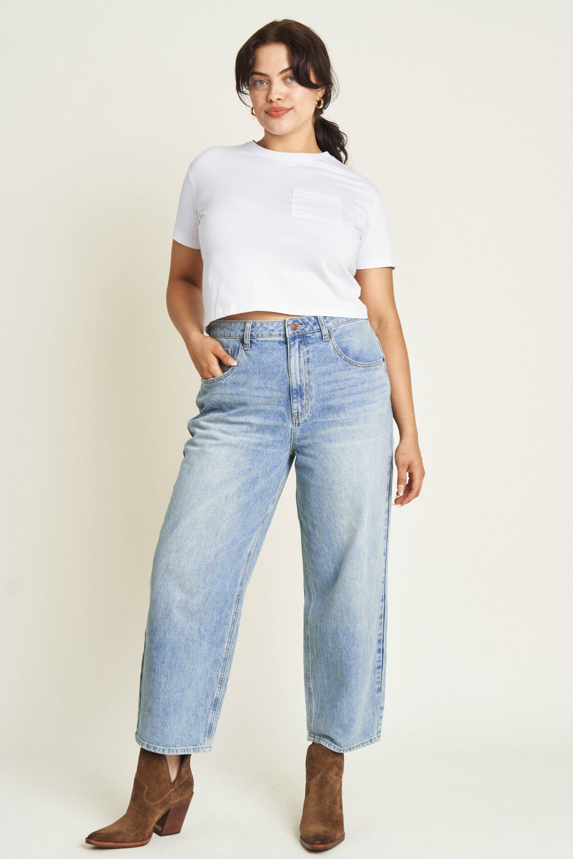 Back view of tapered barrel-leg jeans in light indigo wash – The Hill Jean – Mariley Boutique