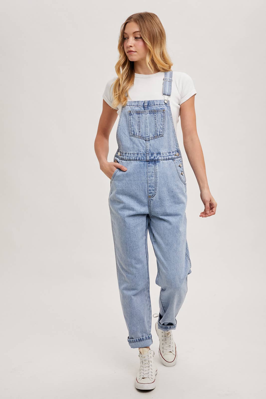 Light wash straight-leg denim overalls with adjustable straps – The Off-Duty Overalls – Mariley Boutique
